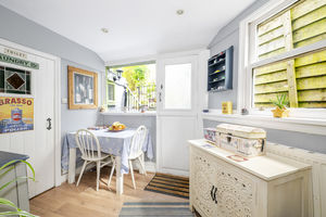 Photo 11- click for photo gallery